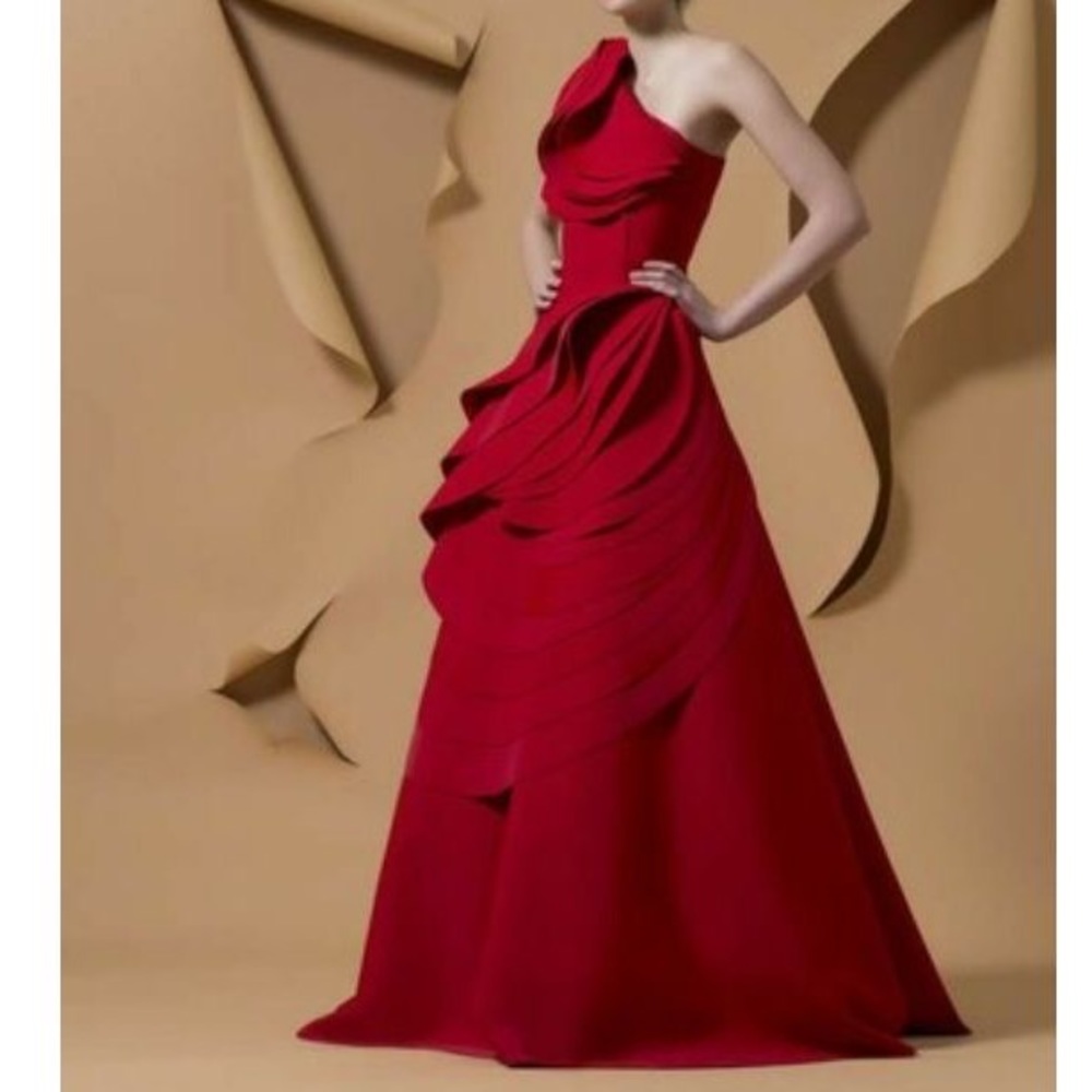Isabel Sanchís Red Gown